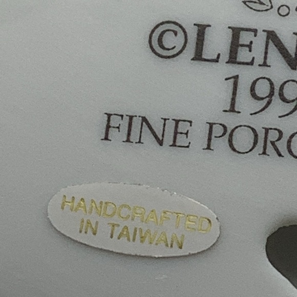 Vintage Lenox Bisque Porcelain Holy Family Christmas Plate - Picture 14 of 14